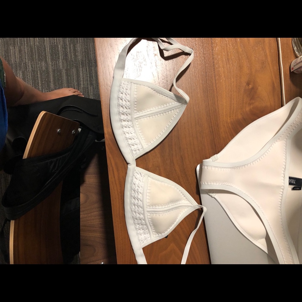 Triangl Top and Bottom